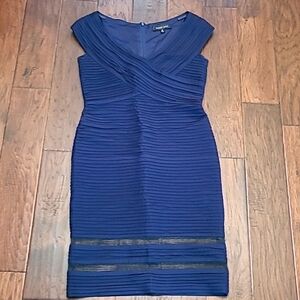 Tadashi Shoji navy blue sleeveless dress size Medium